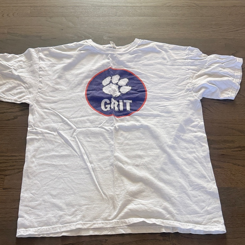 White Grit T-Shirt with Paw Print